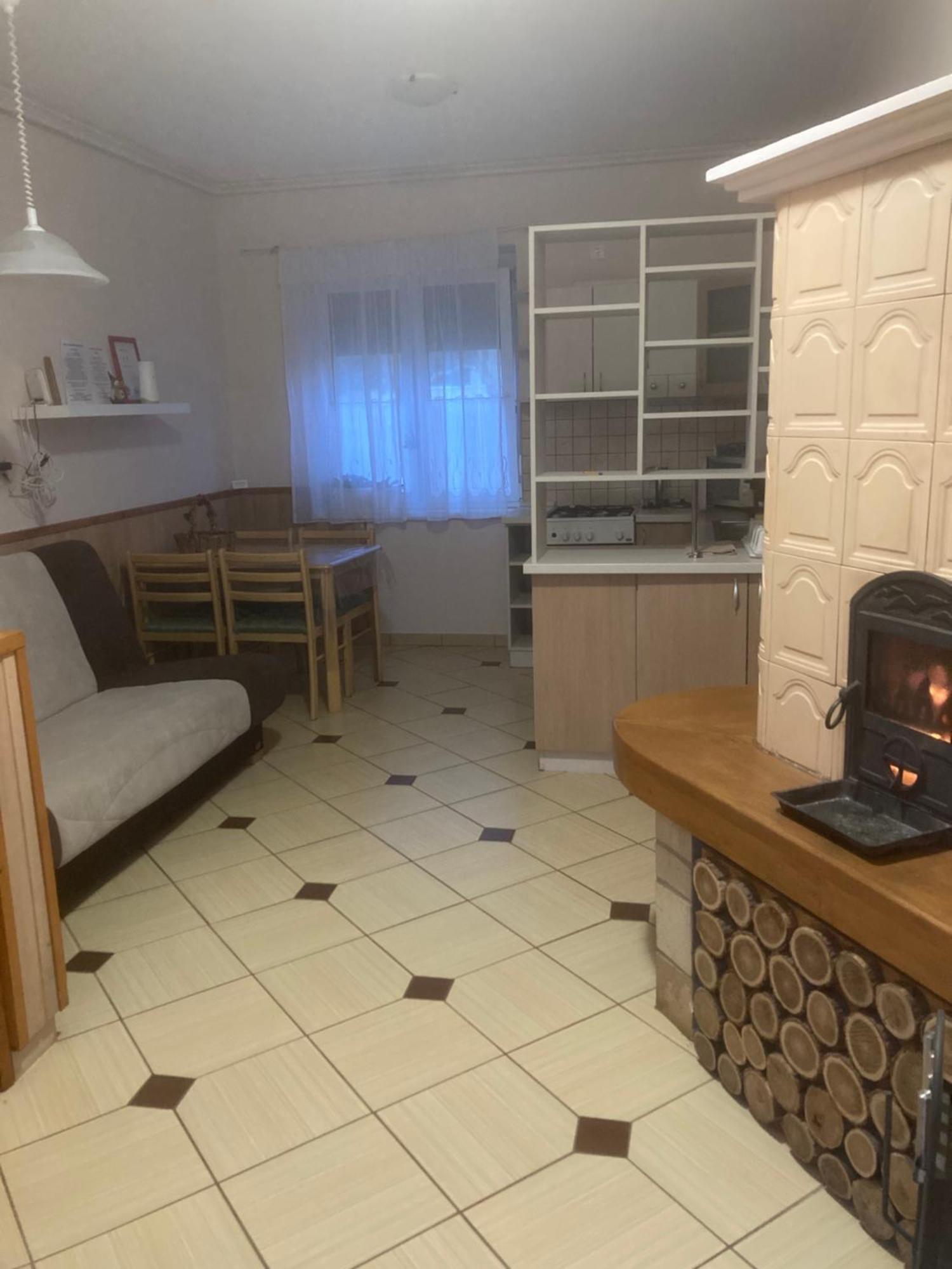 Platan Apartman Marcali エクステリア 写真